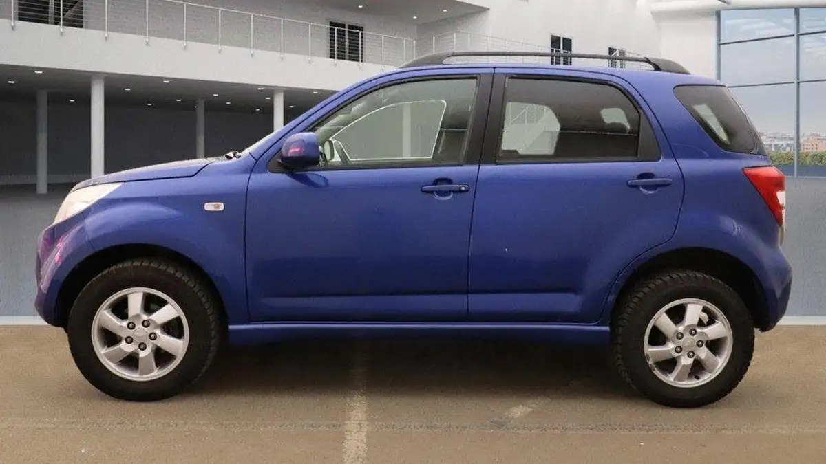 2008-daihatsu-terios-15-se-big-6