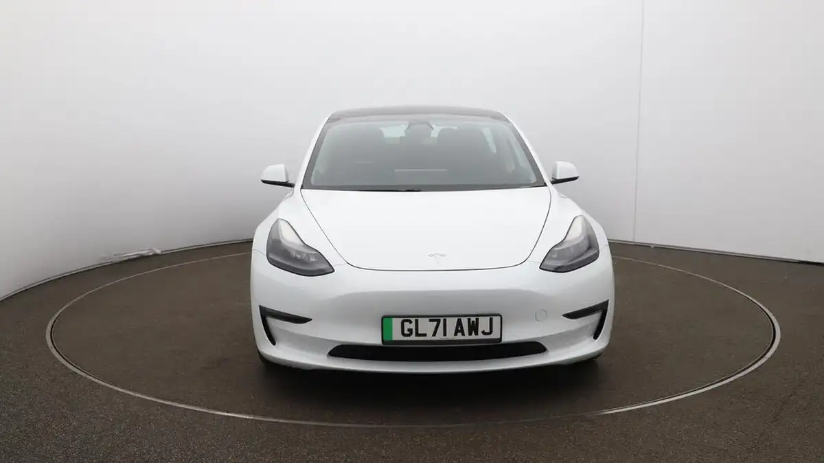 2021-tesla-model-3-e-long-range-awd-big-39