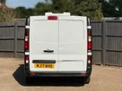 2017-renault-trafic-16dci-sl27-120-business-e6-panel-small-4