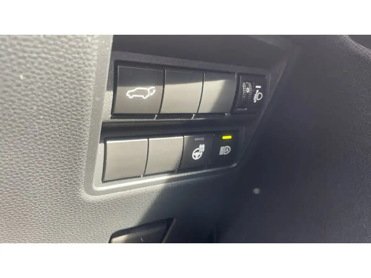 2024-toyota-yaris-cross-15-vvt-i-excel-awd-i-big-36