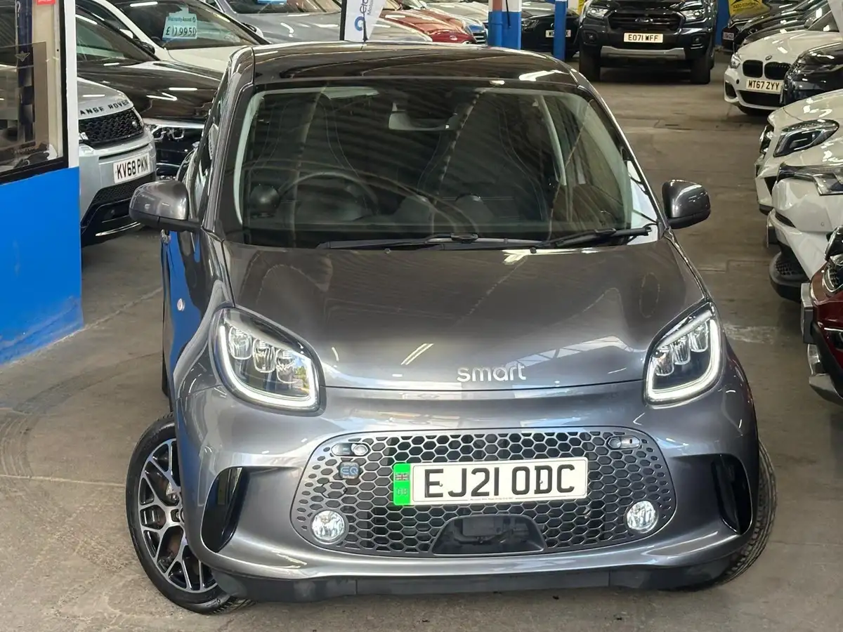 2021-smart-forfour-eq-exclusive-big-15