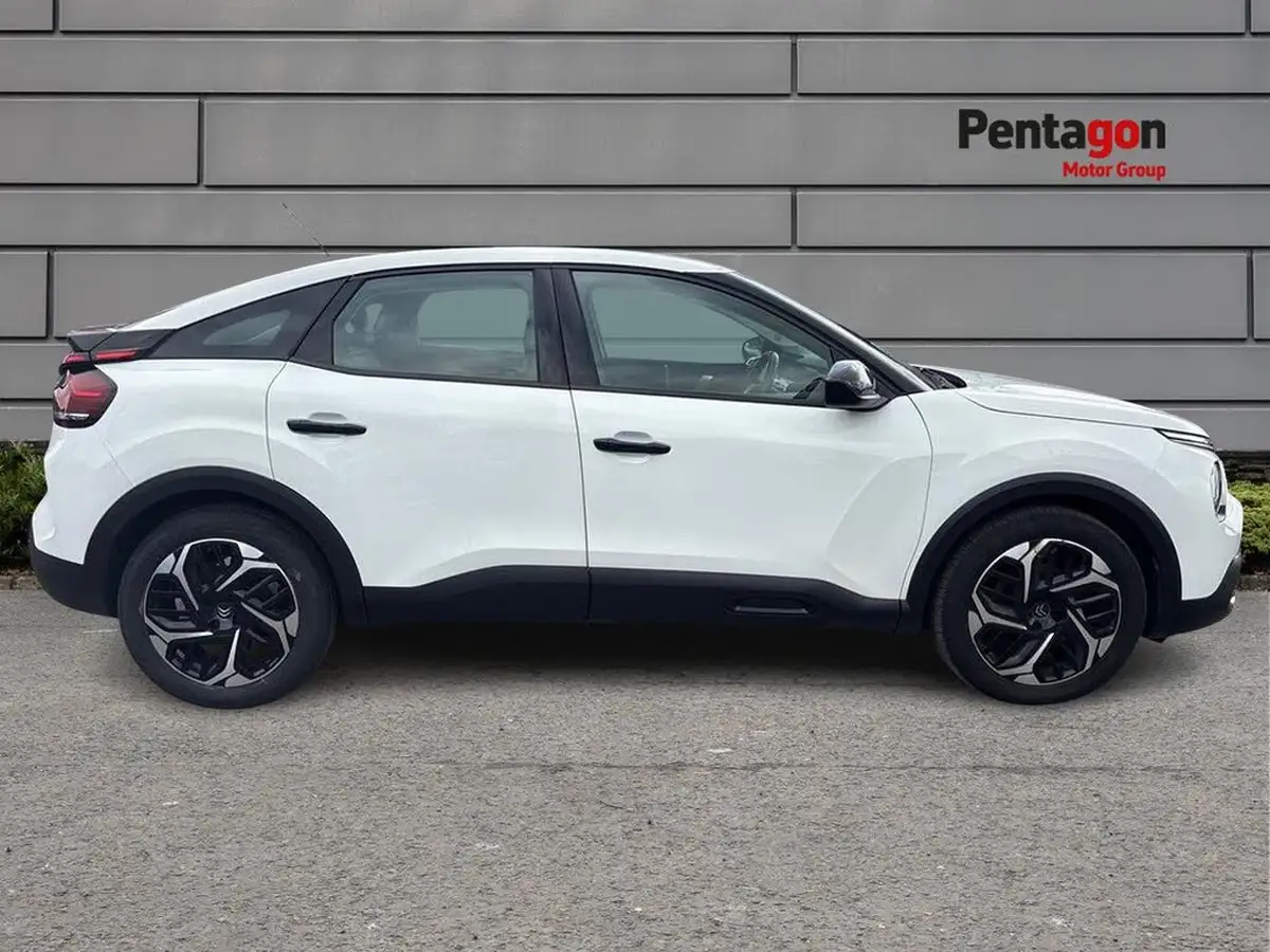 2021-citroen-c4-12-puretech-sense-big-13