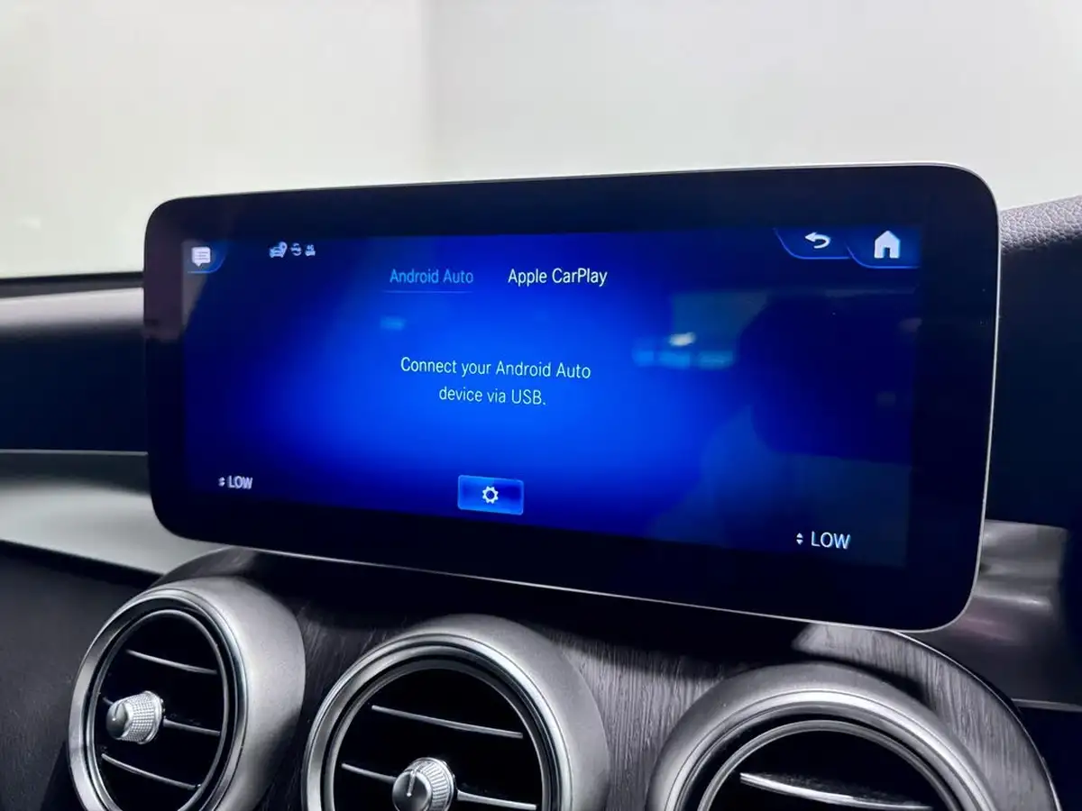 2021-mercedes-benz-glc-class-20d-glc220d-amg-line-station-wagon-5d-1950cc-4matic-plus-big-46
