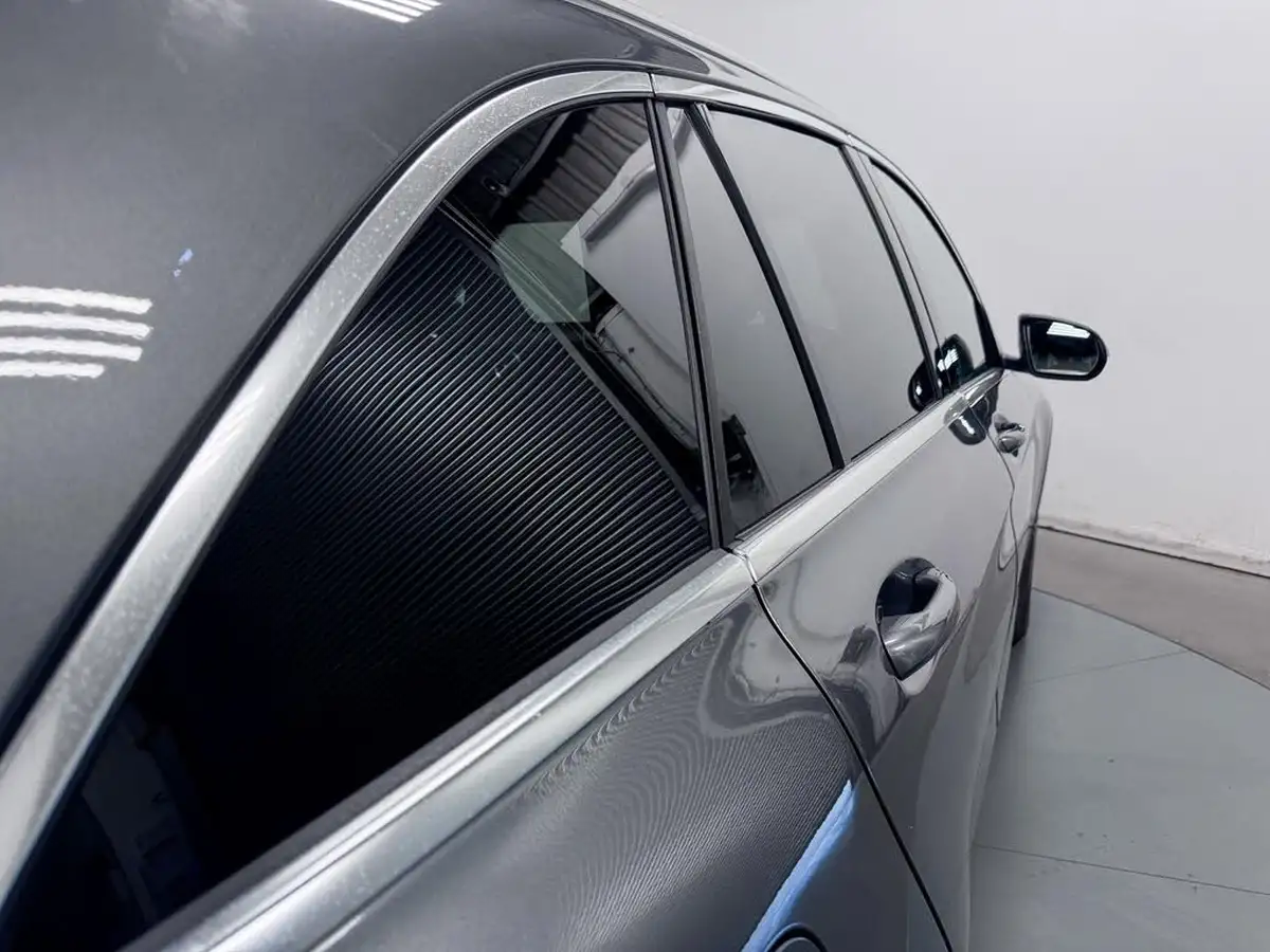 2021-mercedes-benz-glc-class-20d-glc220d-amg-line-station-wagon-5d-1950cc-4matic-plus-big-18