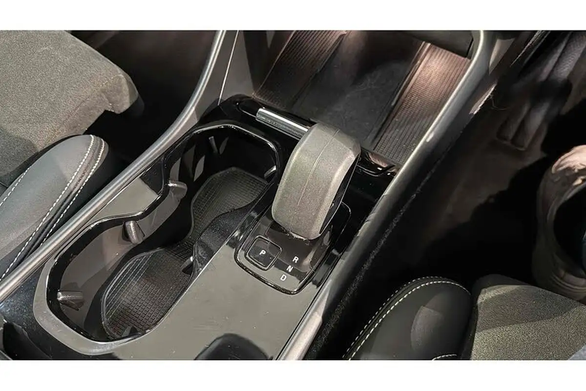2022-volvo-c40-e-twin-recharge-pro-big-26