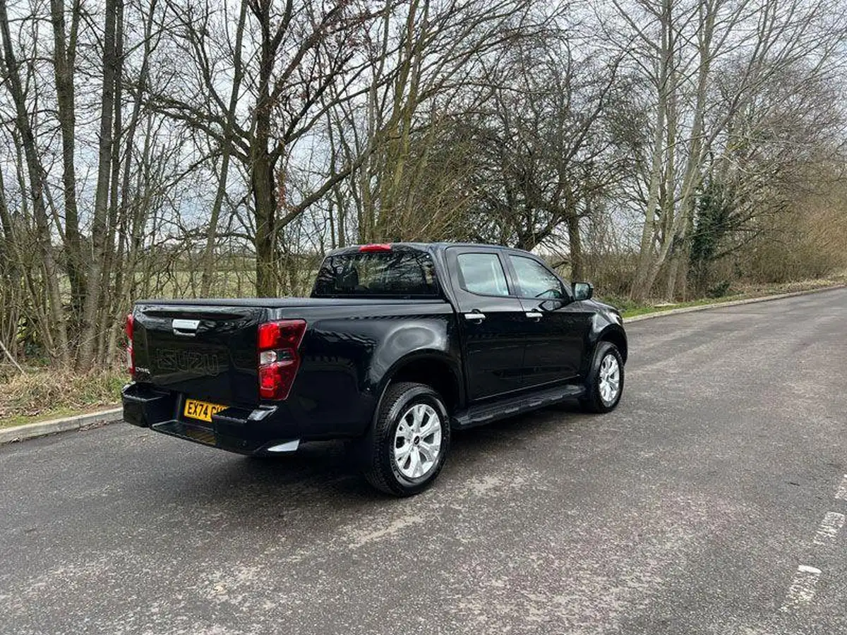 2024-isuzu-d-max-19td-dl20-double-auto-big-4