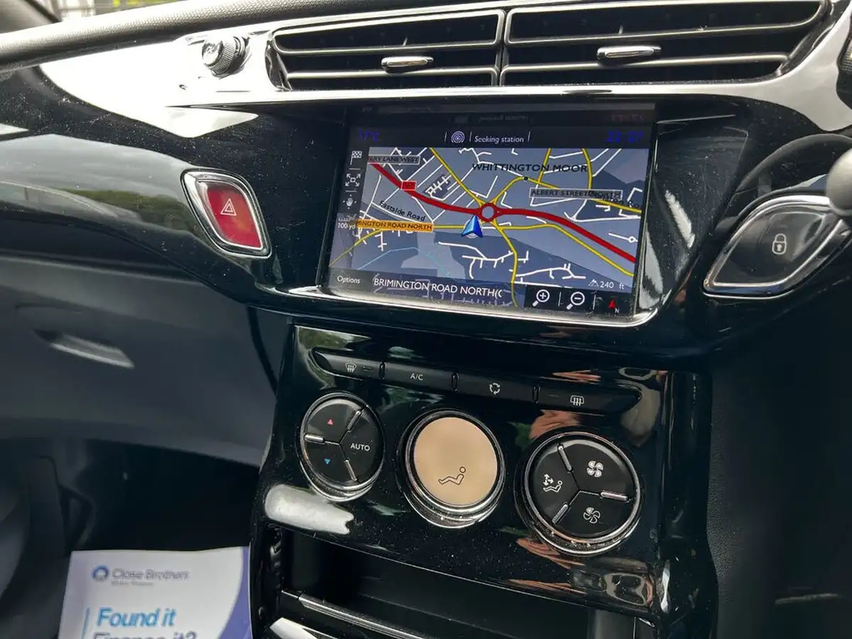 2015-ds-ds-3-16bluehdi-dstyle-nav-big-10