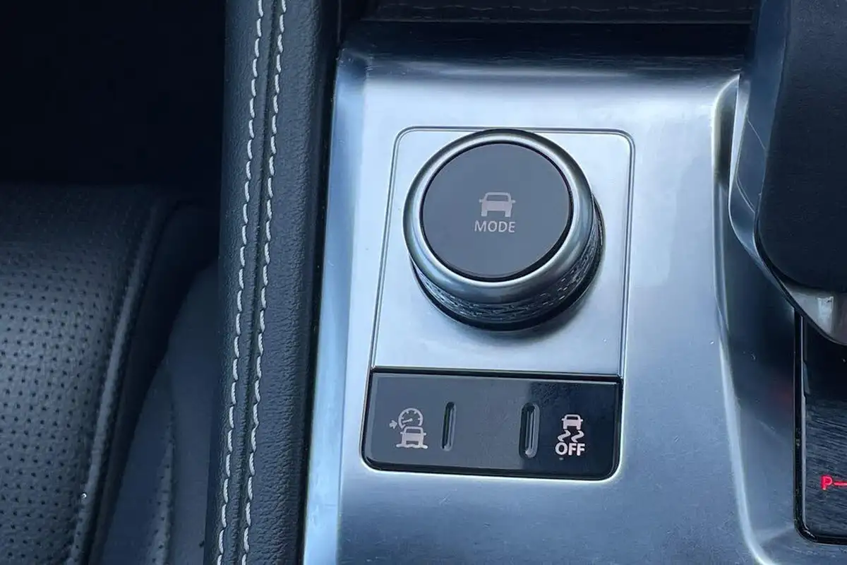 2021-jaguar-f-pace-big-60