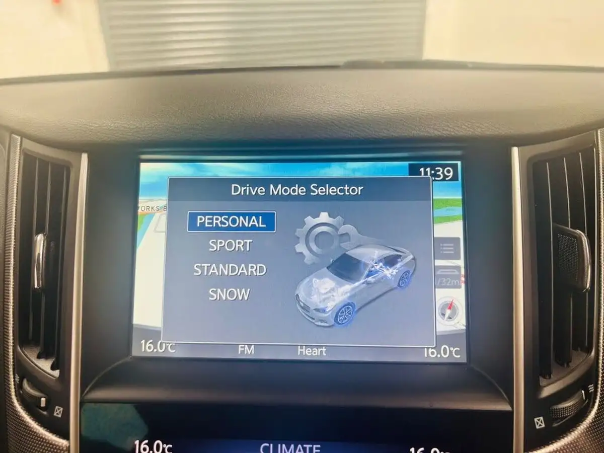 2015-infiniti-q50-22td-sport-170ps-auto-big-23