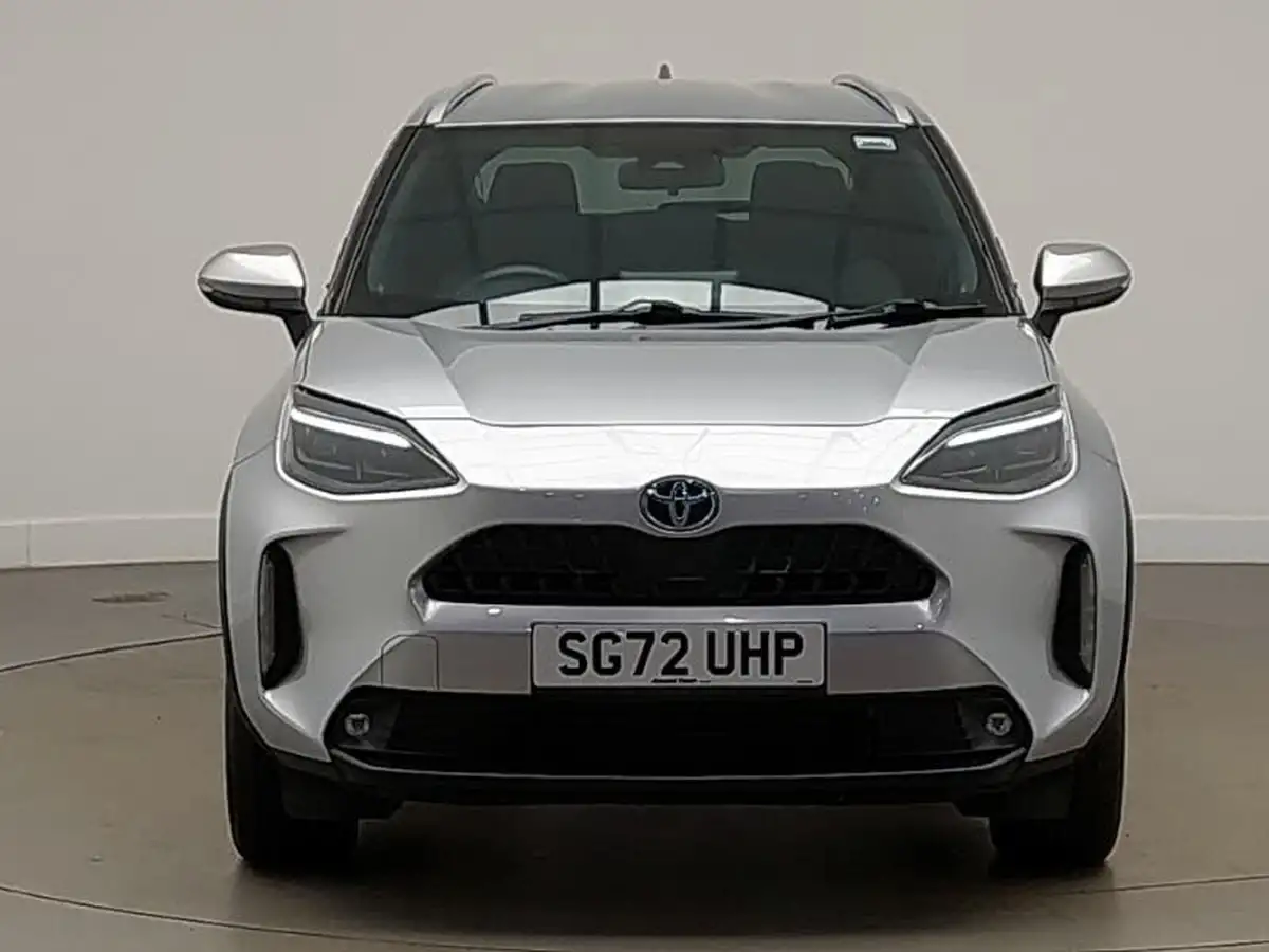 2022-toyota-yaris-cross-15-vvt-i-design-big-11