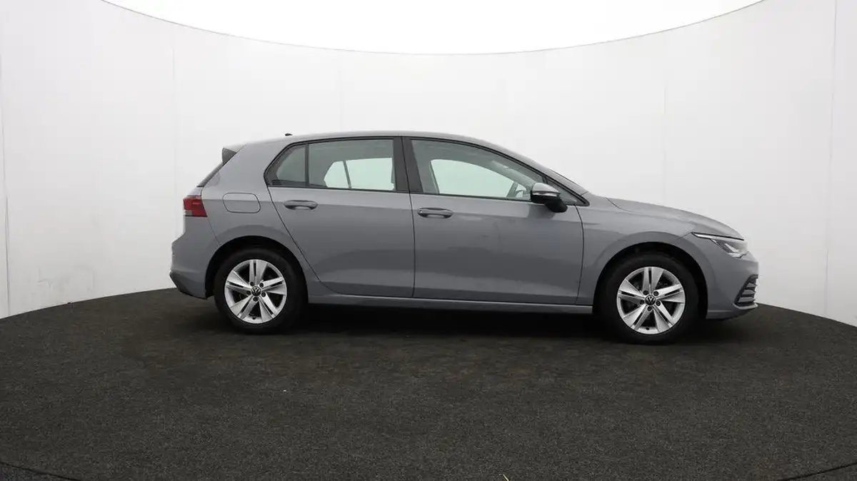 2020-volkswagen-golf-15-tsi-life-150ps-hatchback-big-41