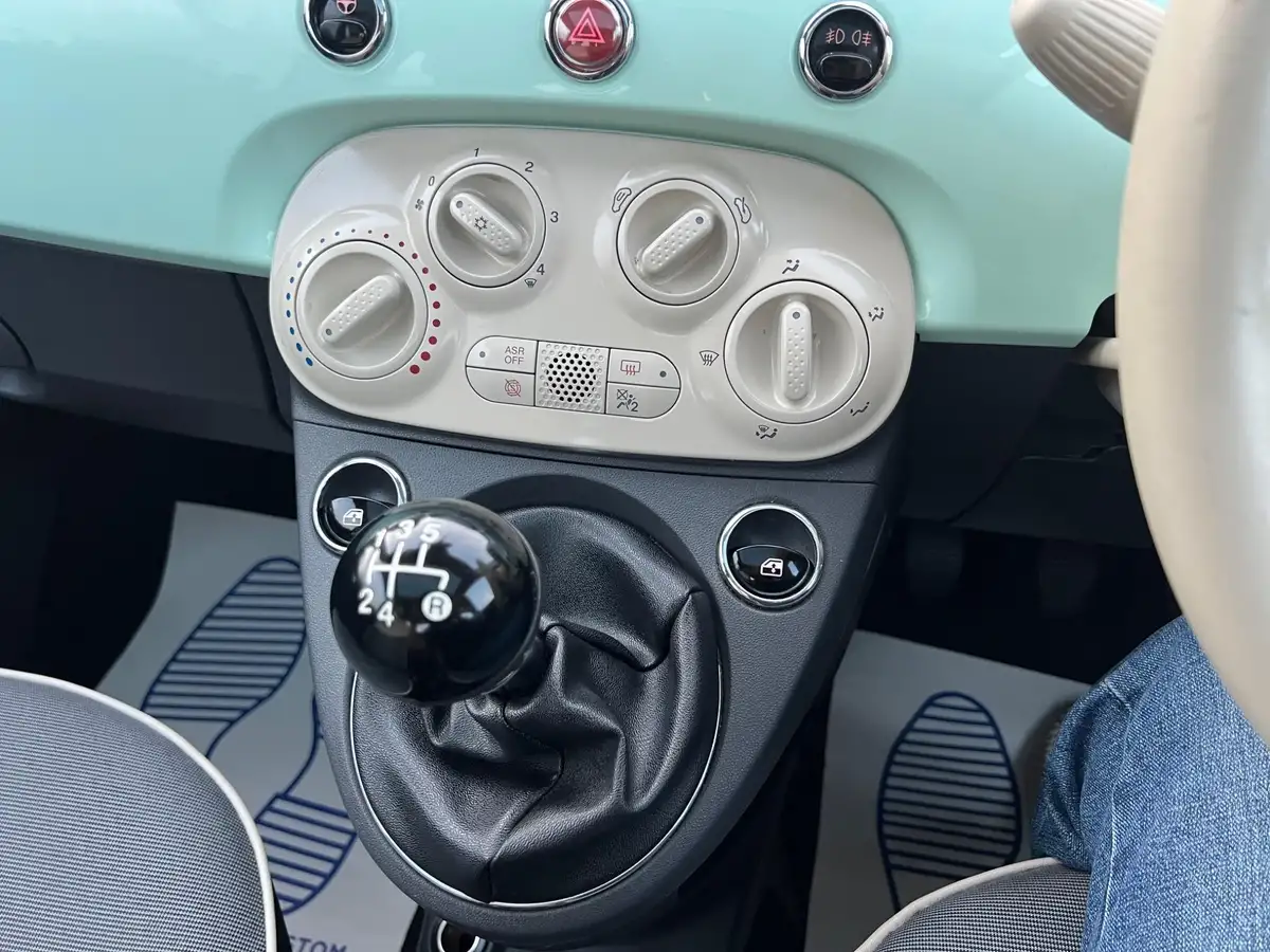 2015-fiat-500-12-lounge-ss-big-19