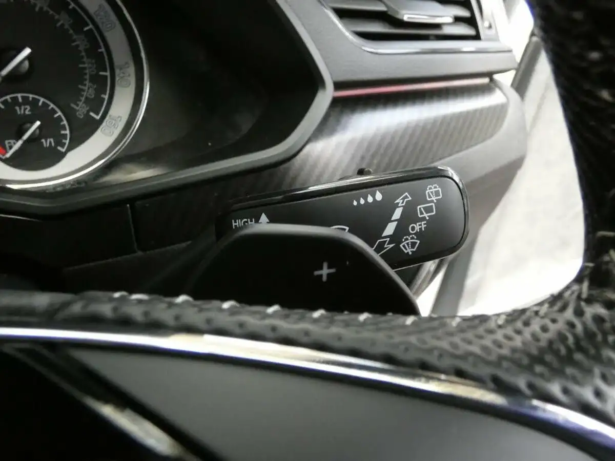 2020-skoda-superb-15-tsi-sportline-plus-estate-big-74