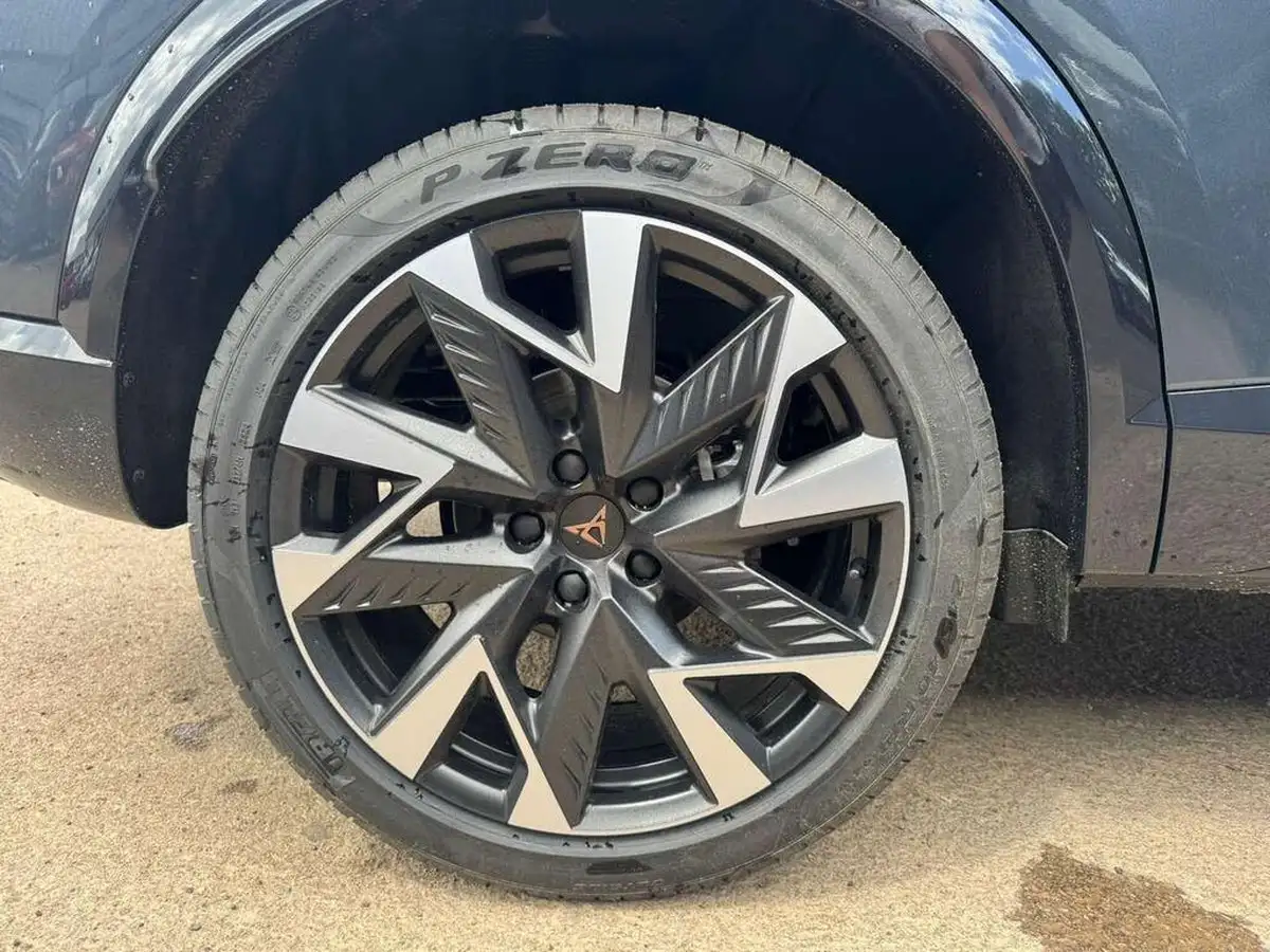 2025-cupra-formentor-15-tsi-v2-big-8