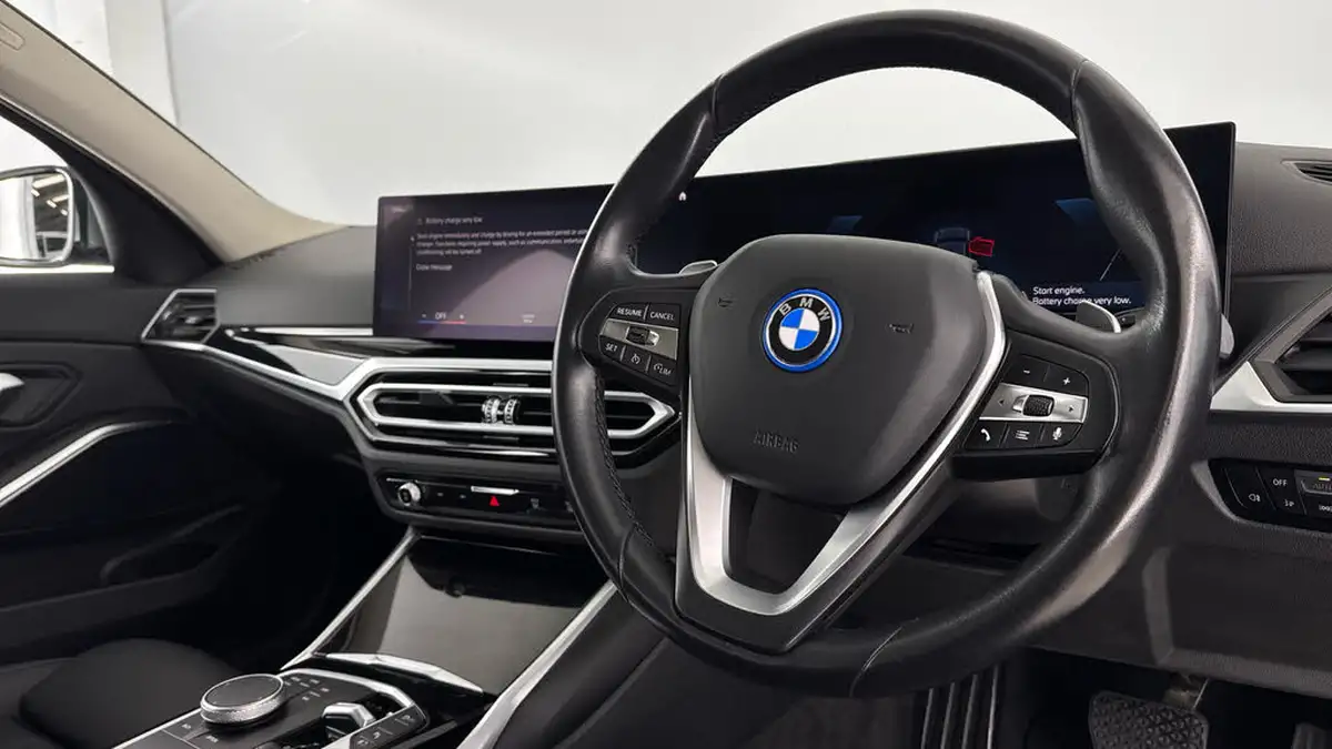 2022-bmw-3-series-20-330e-sport-touring-5d-big-8