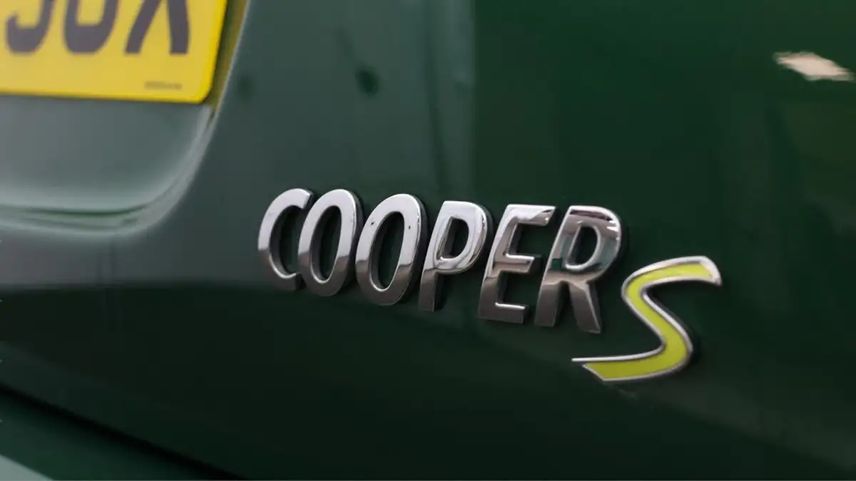2022-mini-cooper-e-cooper-s-2-big-22