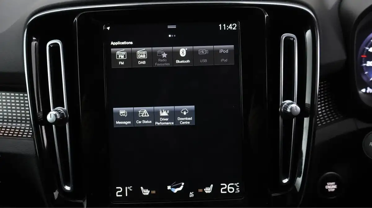 2021-volvo-xc40-15-t5-r-design-pro-262bhp-big-39