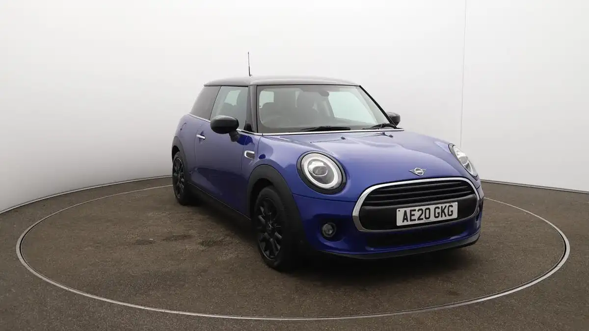 2020-mini-cooper-15-cooper-classic-nav-hatchback-3d-big-42