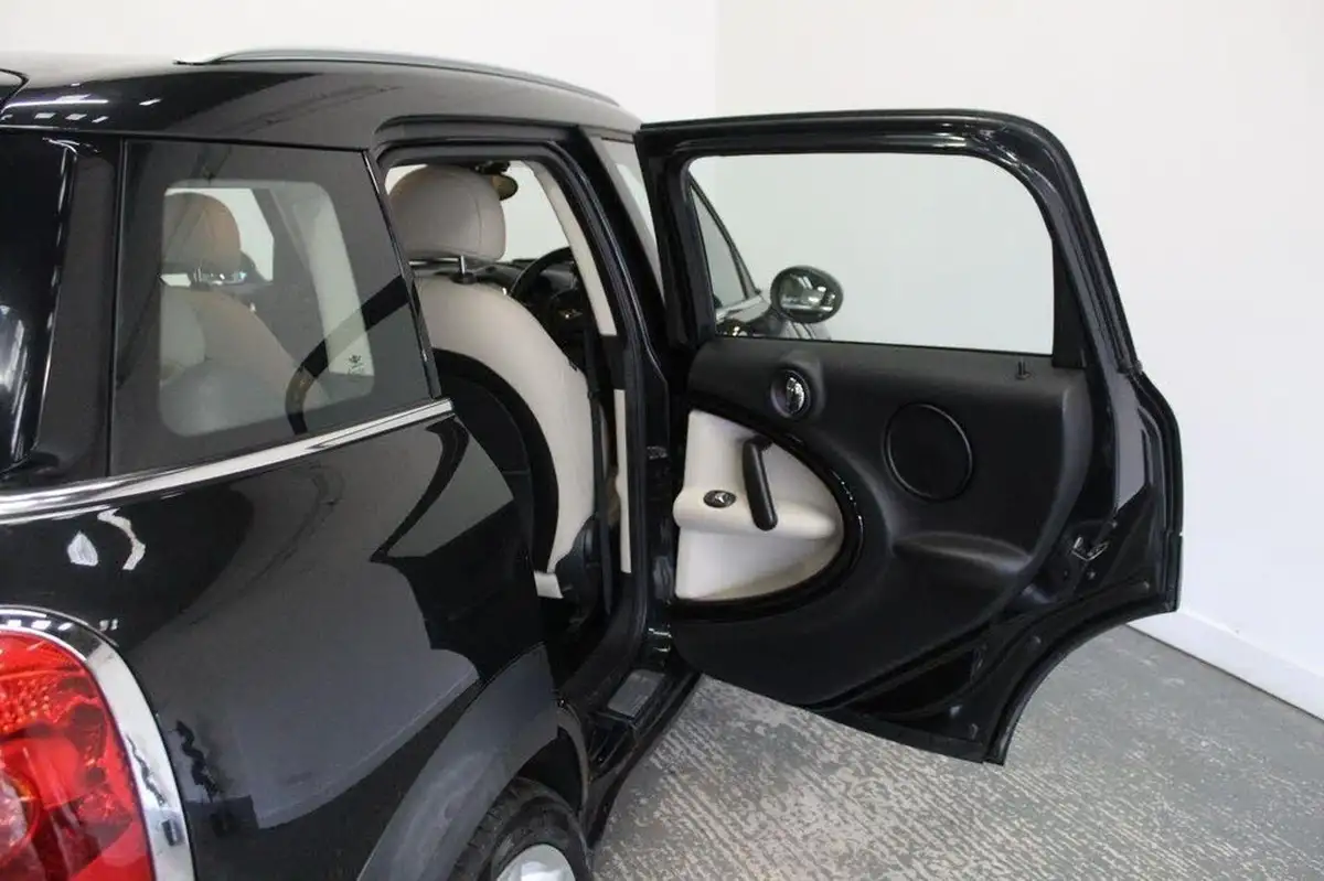 2012-mini-countryman-20td-cooper-sd-143bhp-all4-auto-big-25