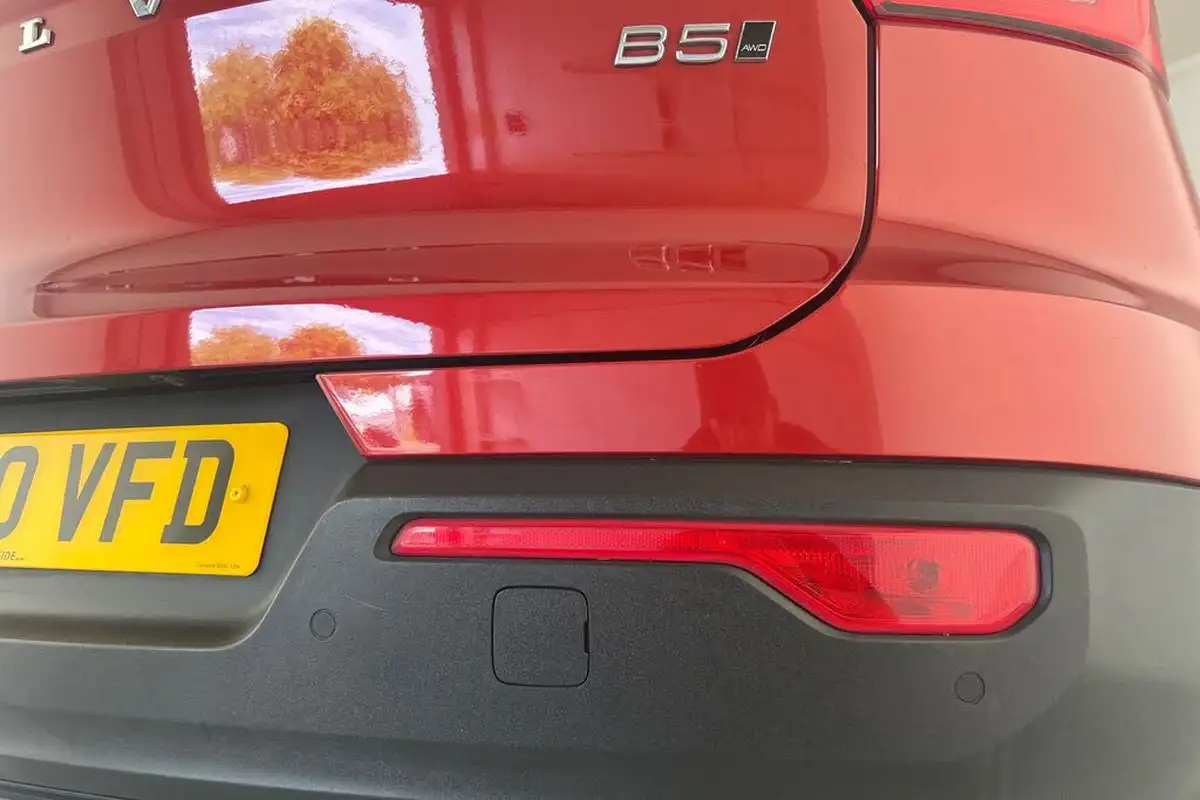 2021-volvo-xc40-20-b5-r-design-pro-250bhp-geartronic-big-20