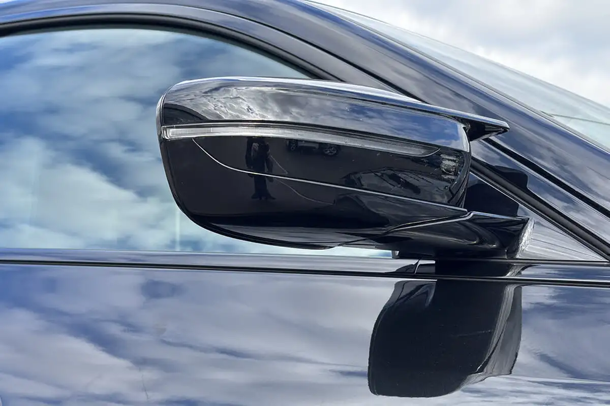 2024-bmw-i4-e-m50-big-40