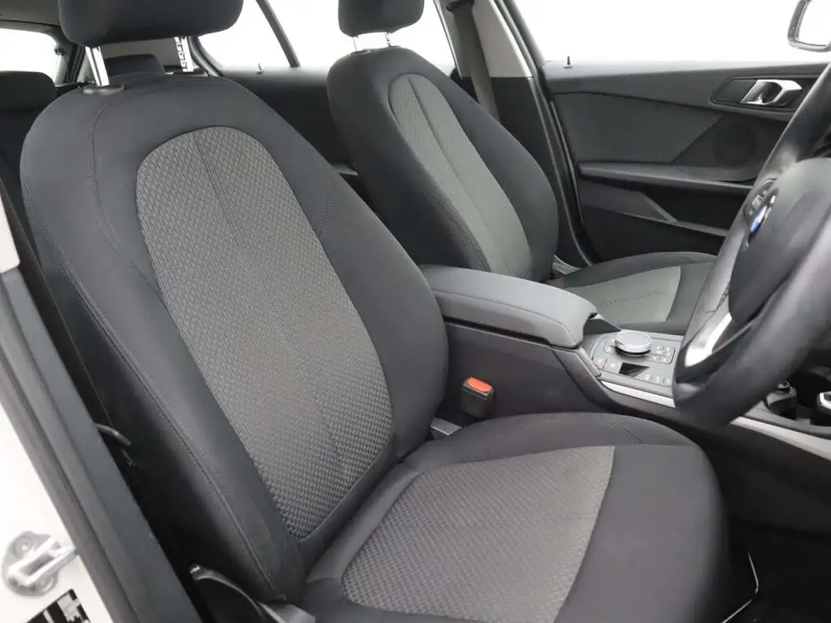 2021-bmw-1-series-15td-116d-se-lcp-big-10