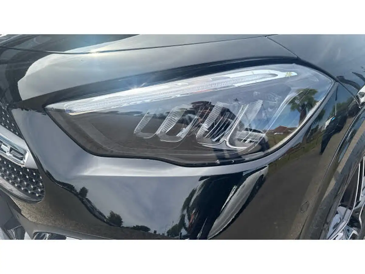 2024-mercedes-benz-gla-class-13-gla-200-amg-line-executive-big-24