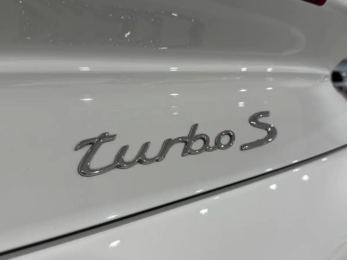 2010-porsche-911-38-turbo-s-cabriolet-big-38