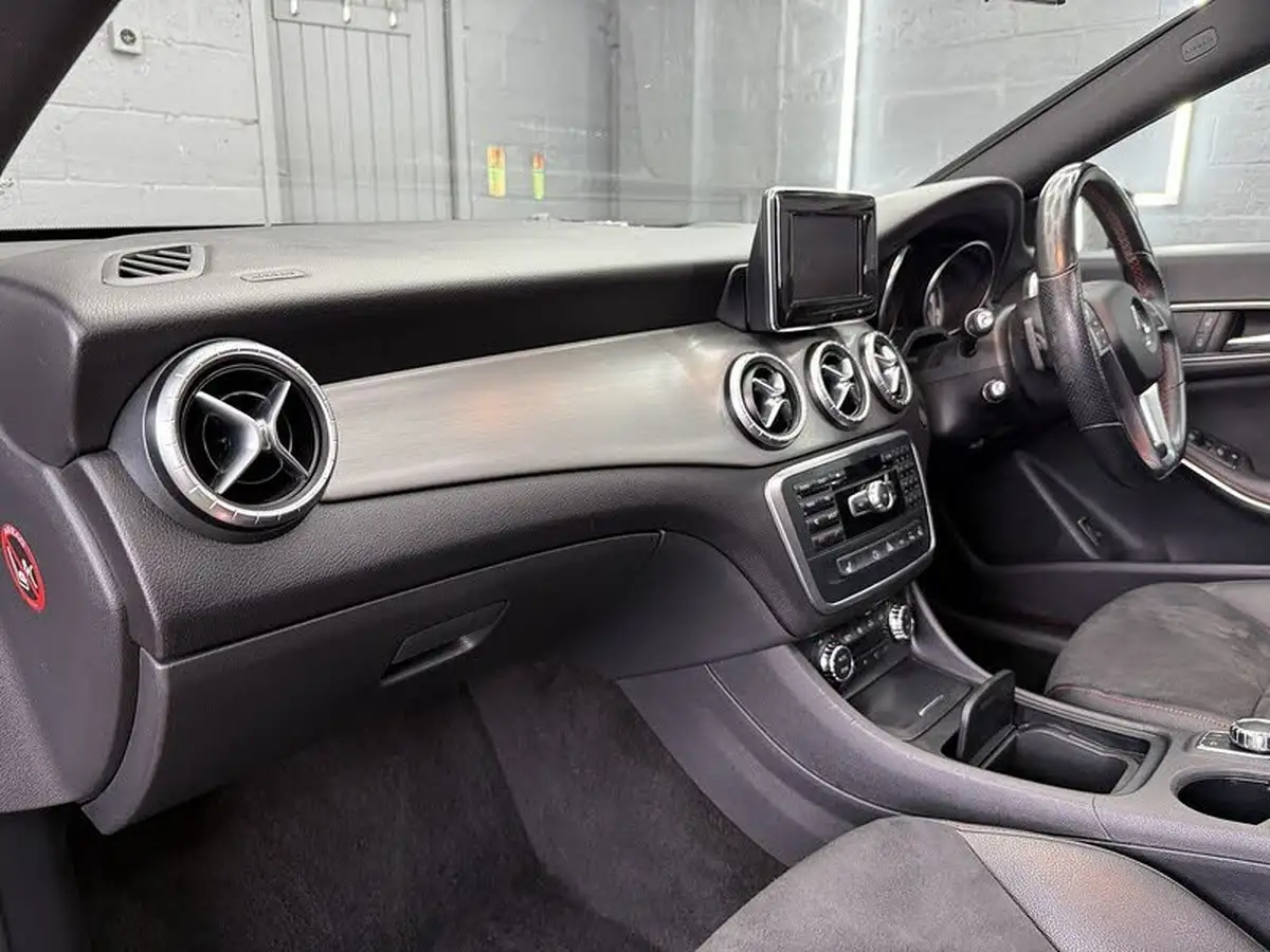 2013-mercedes-benz-cla-21td-cla-220-cdi-amg-sport-21cdi-170bhp-big-43