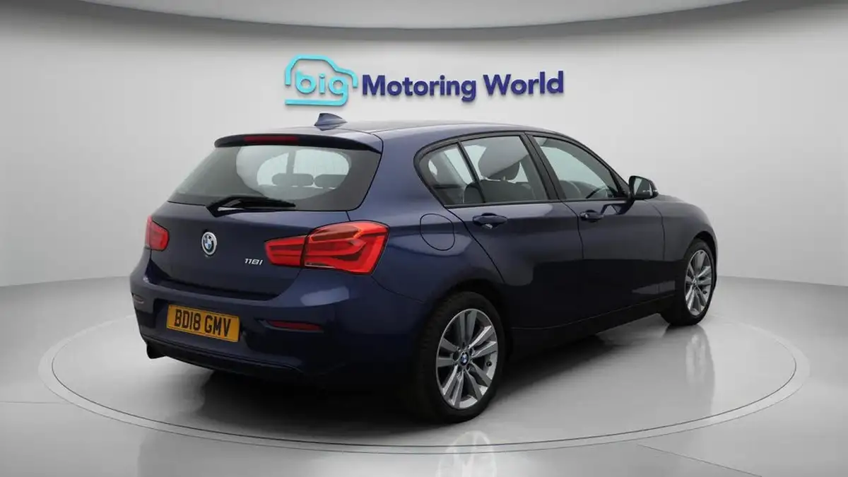 2018-bmw-1-series-15-118i-sport-5d-auto-big-7