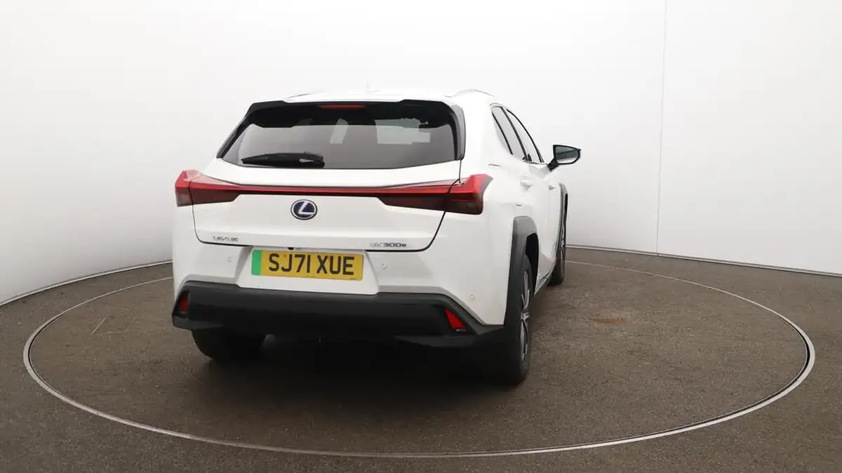 2021-lexus-ux-300e-e-ux-big-56