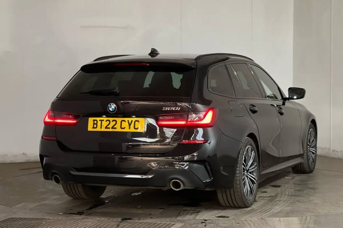2022-bmw-3-series-20-320i-m-sport-touring-5d-big-23