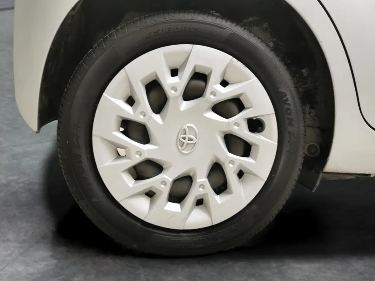 2020-toyota-aygo-10-vvt-i-x-play-big-28