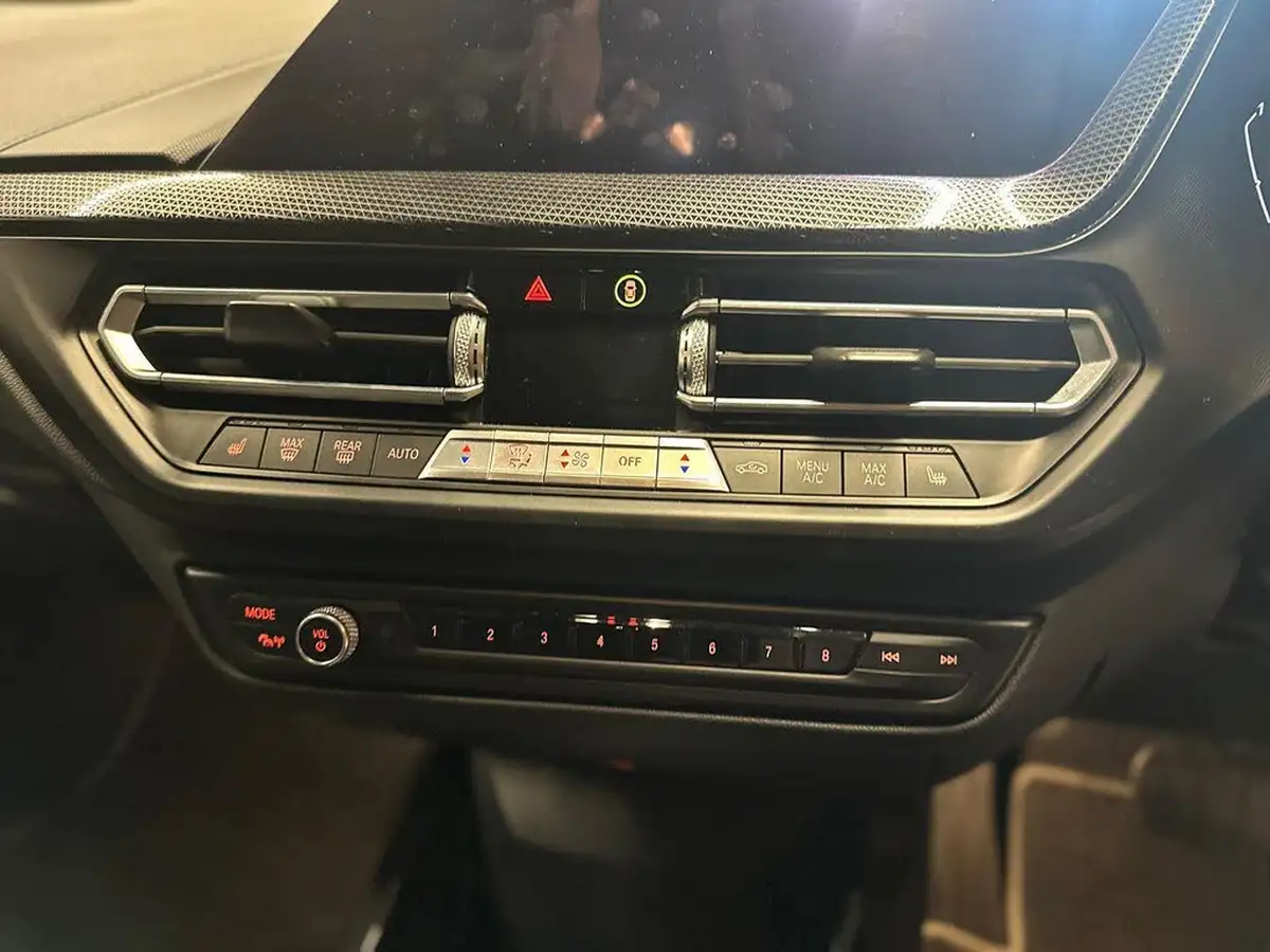 2020-bmw-1-series-big-15