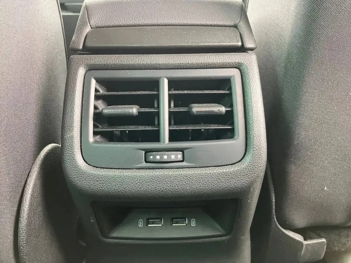 2020-seat-leon-15-tsi-evo-fr-150ps-hatchback-dsg-big-32