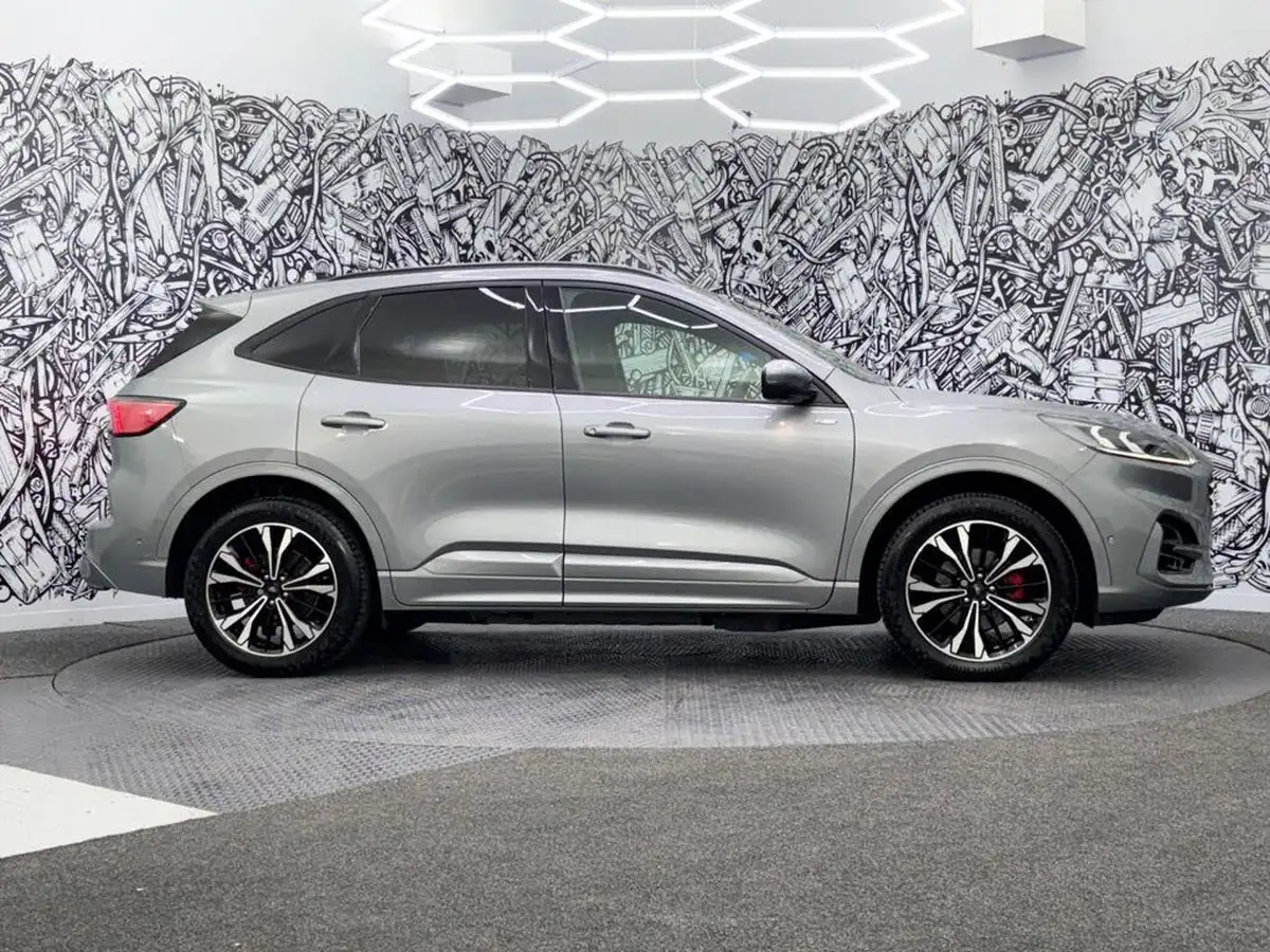2022-ford-kuga-25t-st-line-x-edition-225ps-phev-big-13