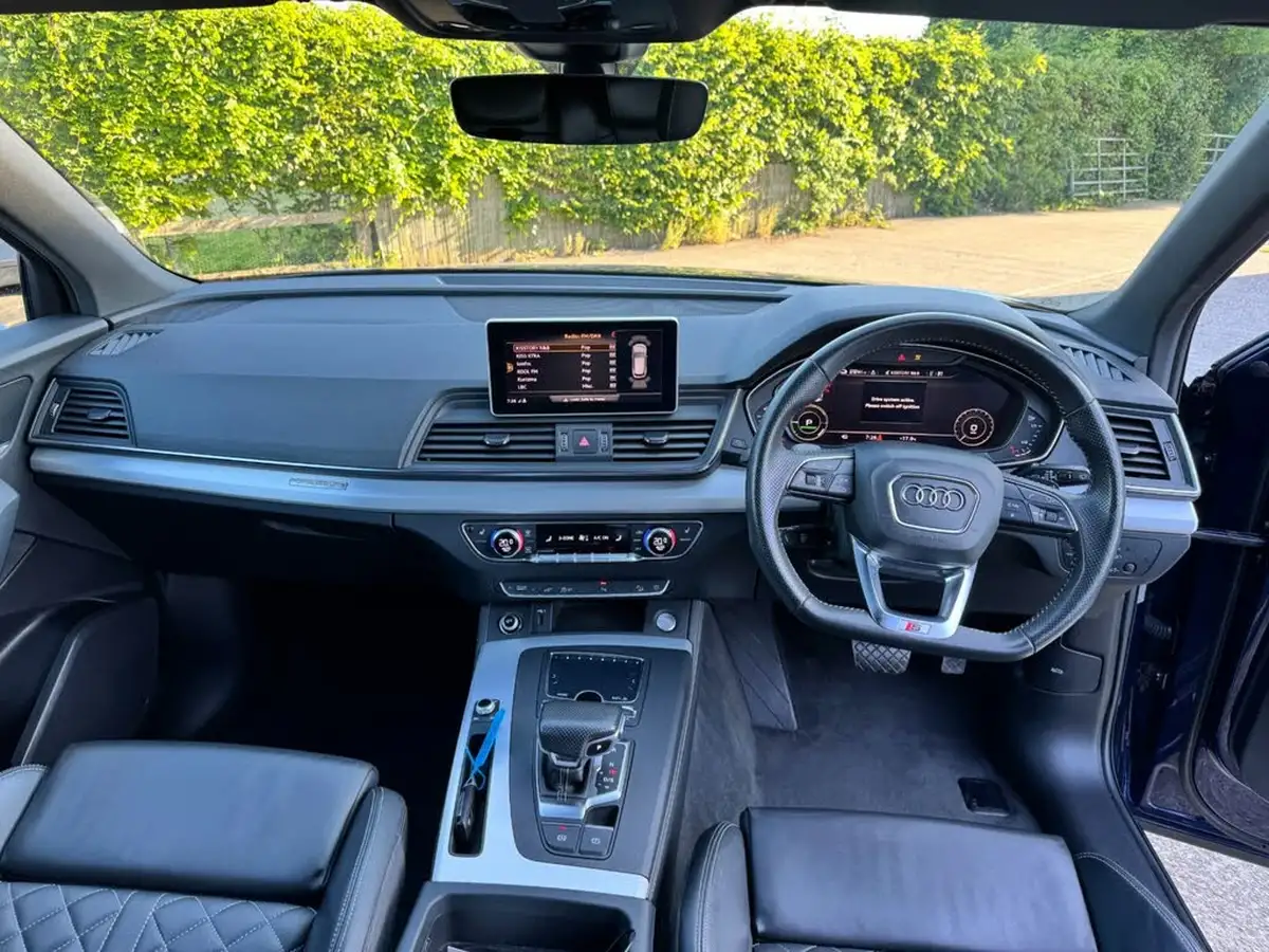 2020-audi-q5-20-55-tfsi-e-s-line-competition-big-19
