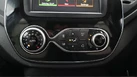 2019-renault-captur-13-tce-iconic-150bhp-ss-edc-auto-small-12