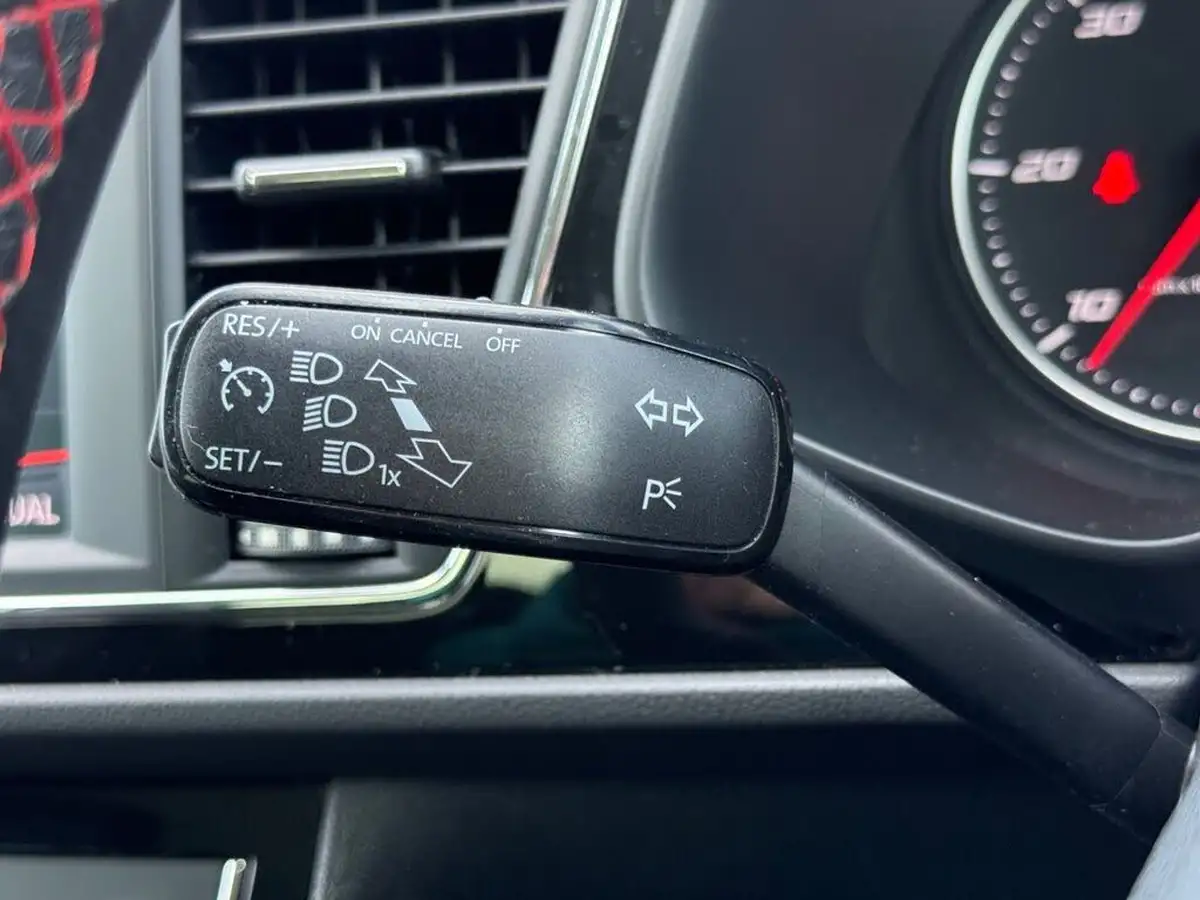 2018-seat-leon-20tdi-fr-technology-184ps-hatchback-5d-dsg-big-24