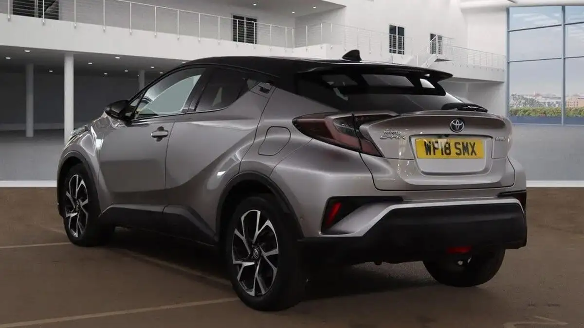 2018-toyota-c-hr-18-vvt-i-dynamic-big-2