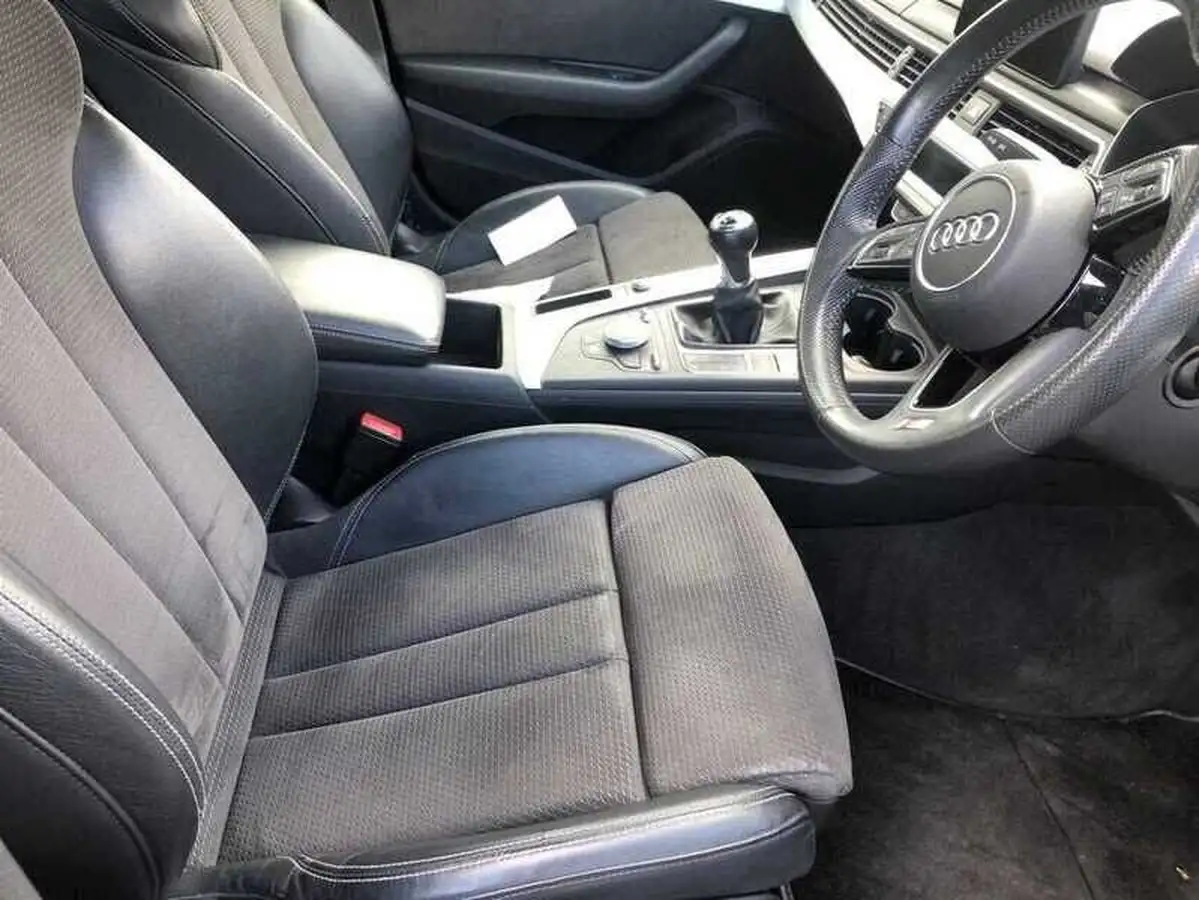2019-audi-a4-avant-20-35-tfsi-s-line-big-3