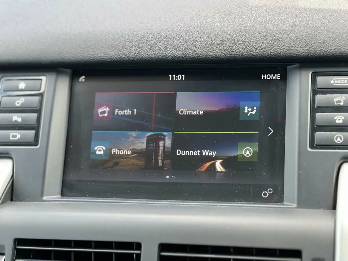 2019-land-rover-discovery-sport-20-si4-hse-big-31