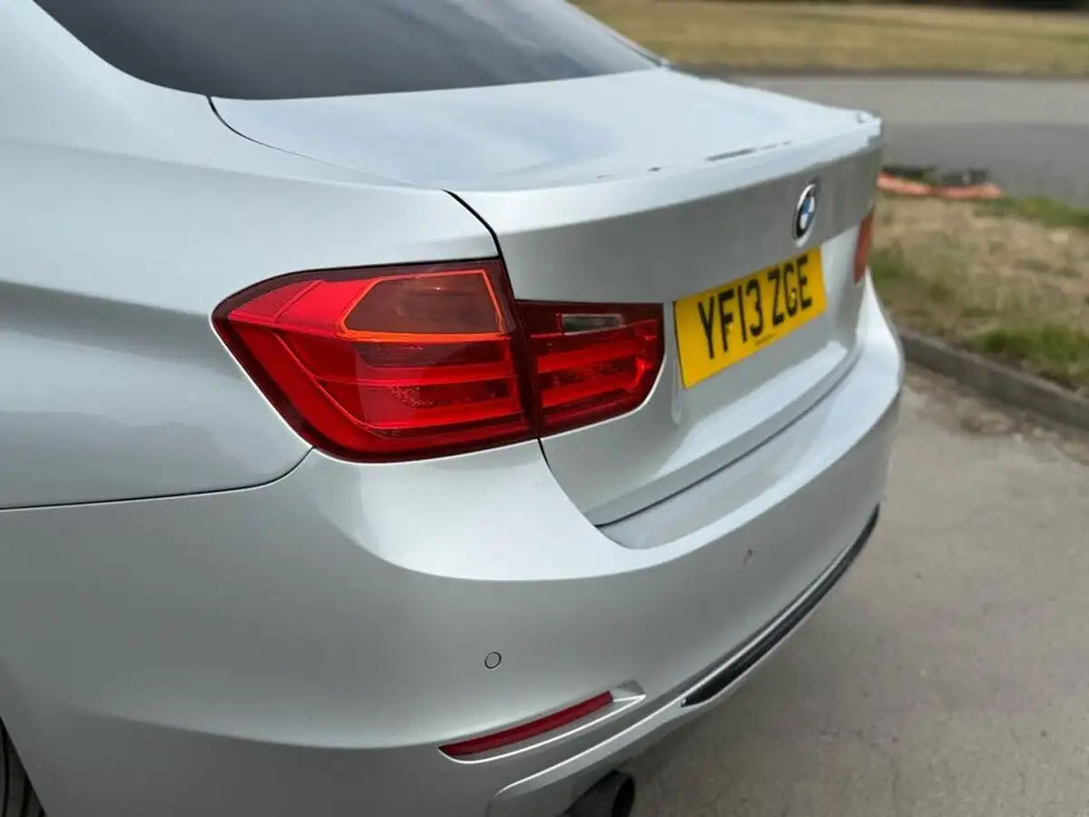 2013-bmw-3-series-16-316i-sport-ss-saloon-4d-big-24