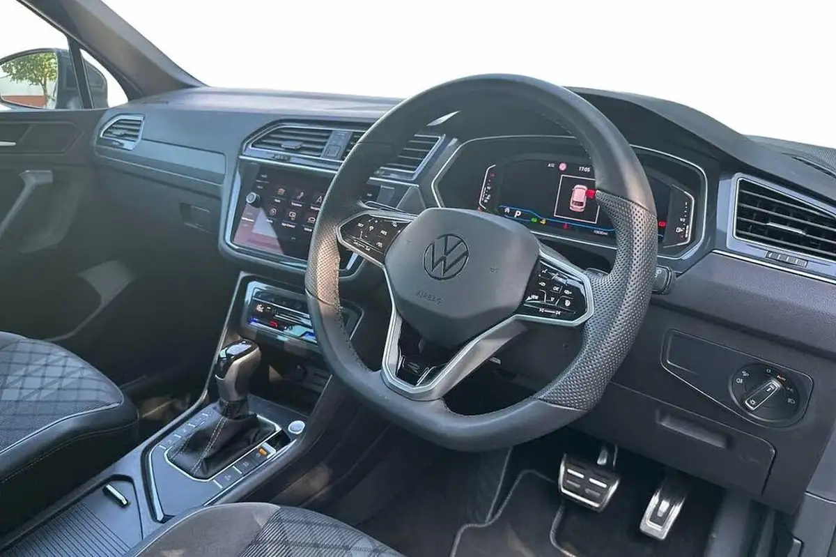 2023-volkswagen-tiguan-15-tsi-r-line-edition-big-5