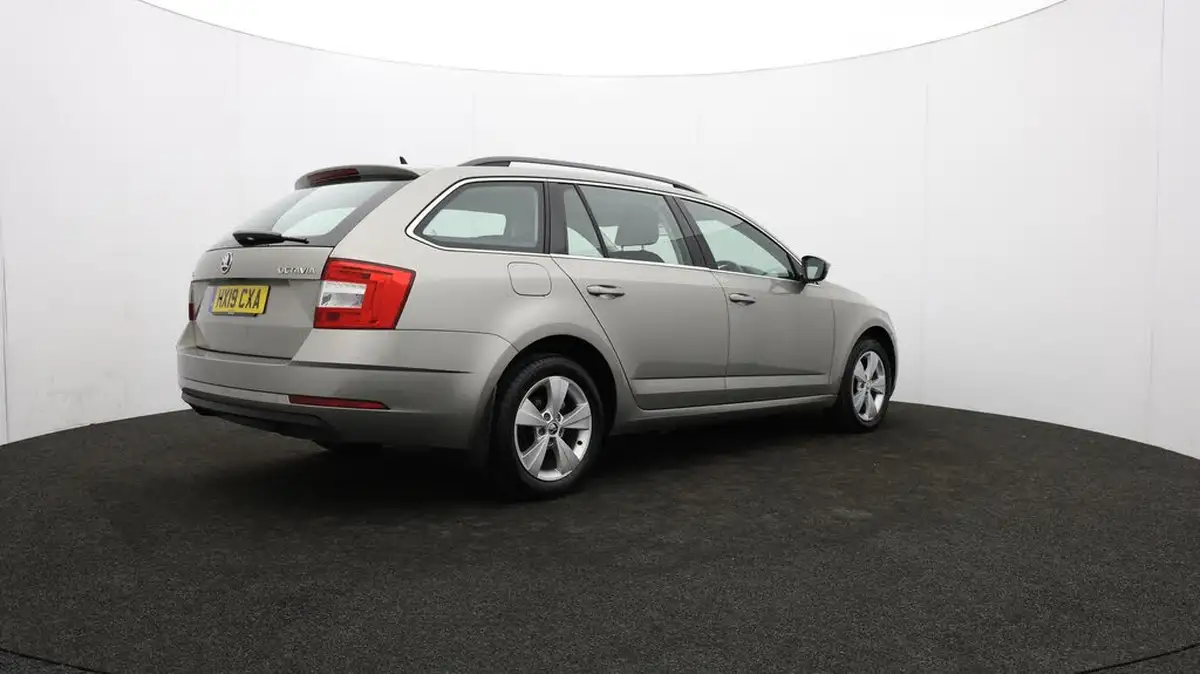 2019-skoda-octavia-10-tsi-se-technology-estate-big-37
