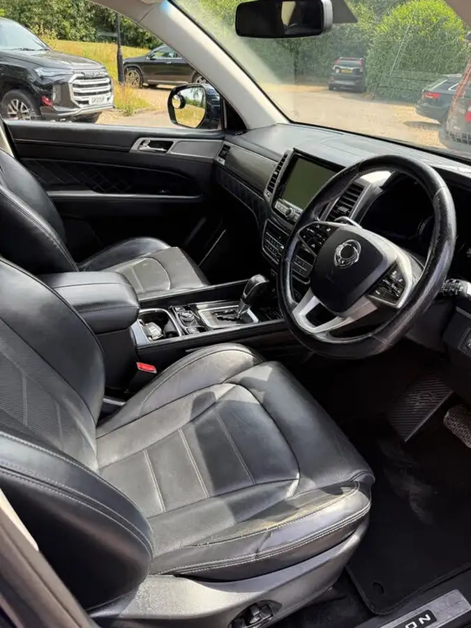 2018-kgm-ssangyong-rexton-22td-ultimate-big-26