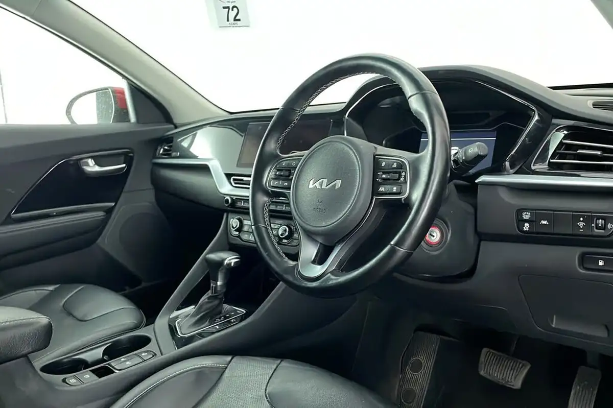 2022-kia-niro-16-gdi-3-156kwh-big-8