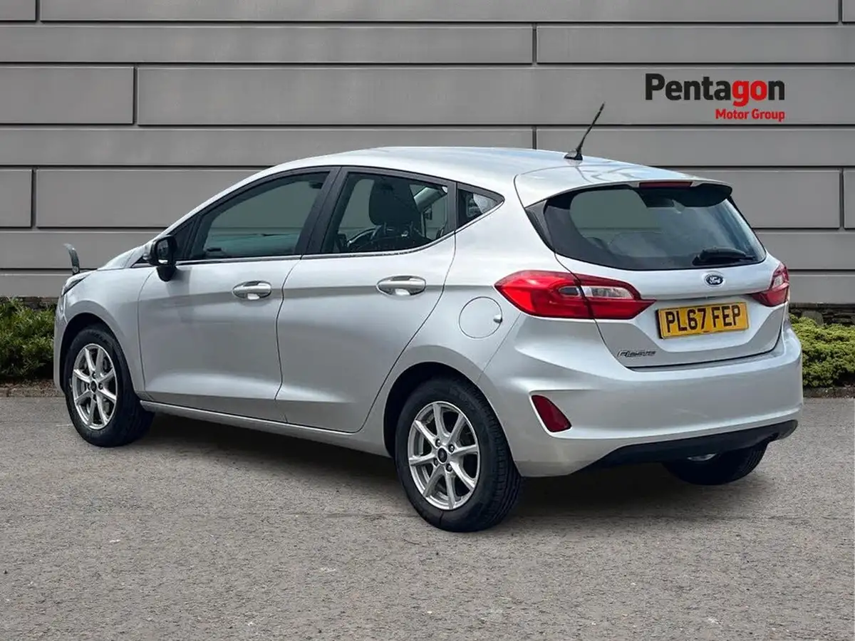 2017-ford-fiesta-11-ti-vct-zetec-5d-big-1