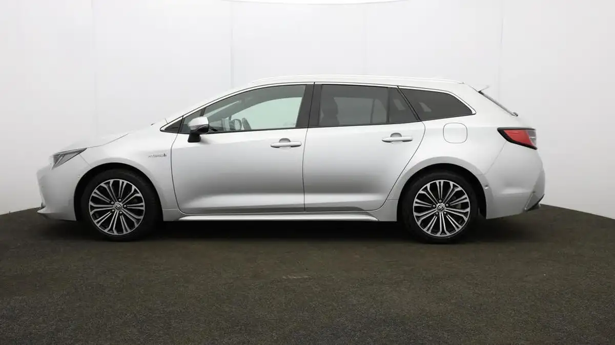2020-toyota-corolla-20-vvt-i-excel-spare-wheel-touring-sports-big-72