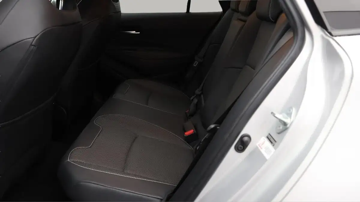 2020-toyota-corolla-20-vvt-i-excel-spare-wheel-touring-sports-big-24